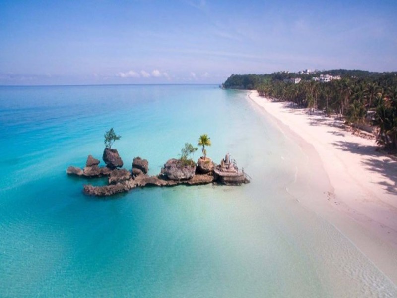 PHILIPPINES  HENANN LAGOON RESORT 5*